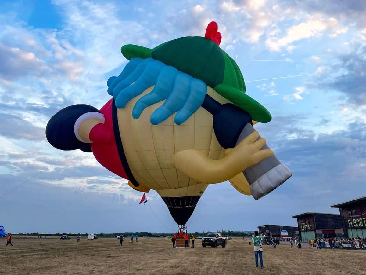 video mondial air ballon les montgolfieres aux formes les plus folles