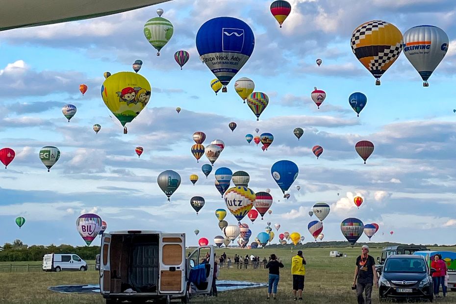 VIDEO. Mondial Air Ballons : la face cachée d’un vol en montgolfière